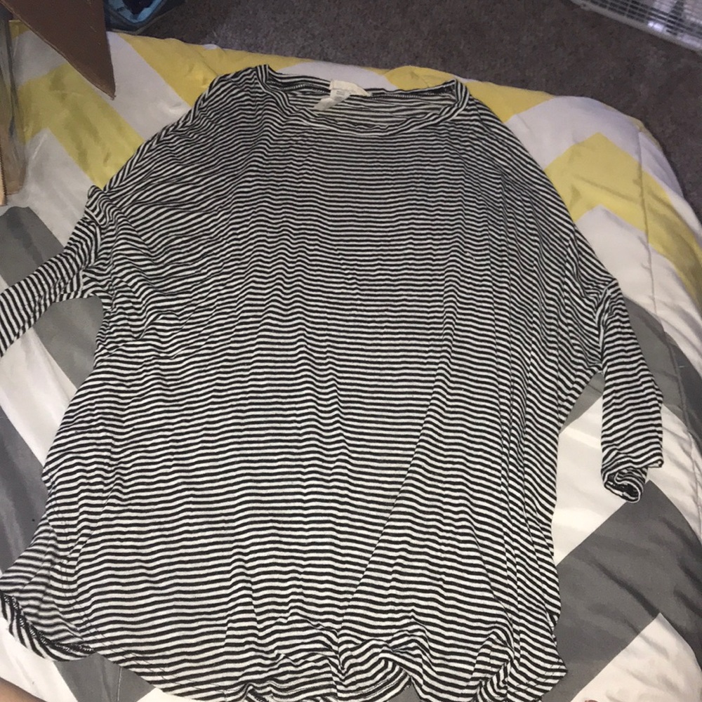 STRIPED TOP